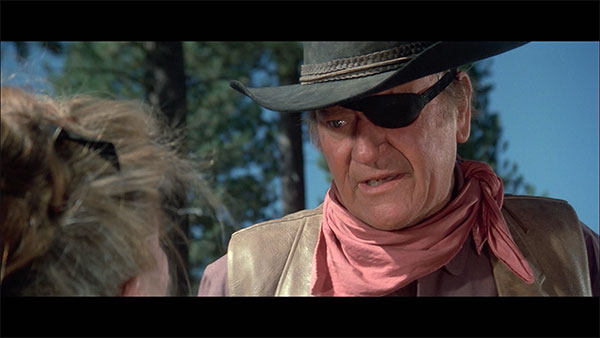 John Wayne dans Une bible et un fusil en DVD et combo DVD/Blu-Ray